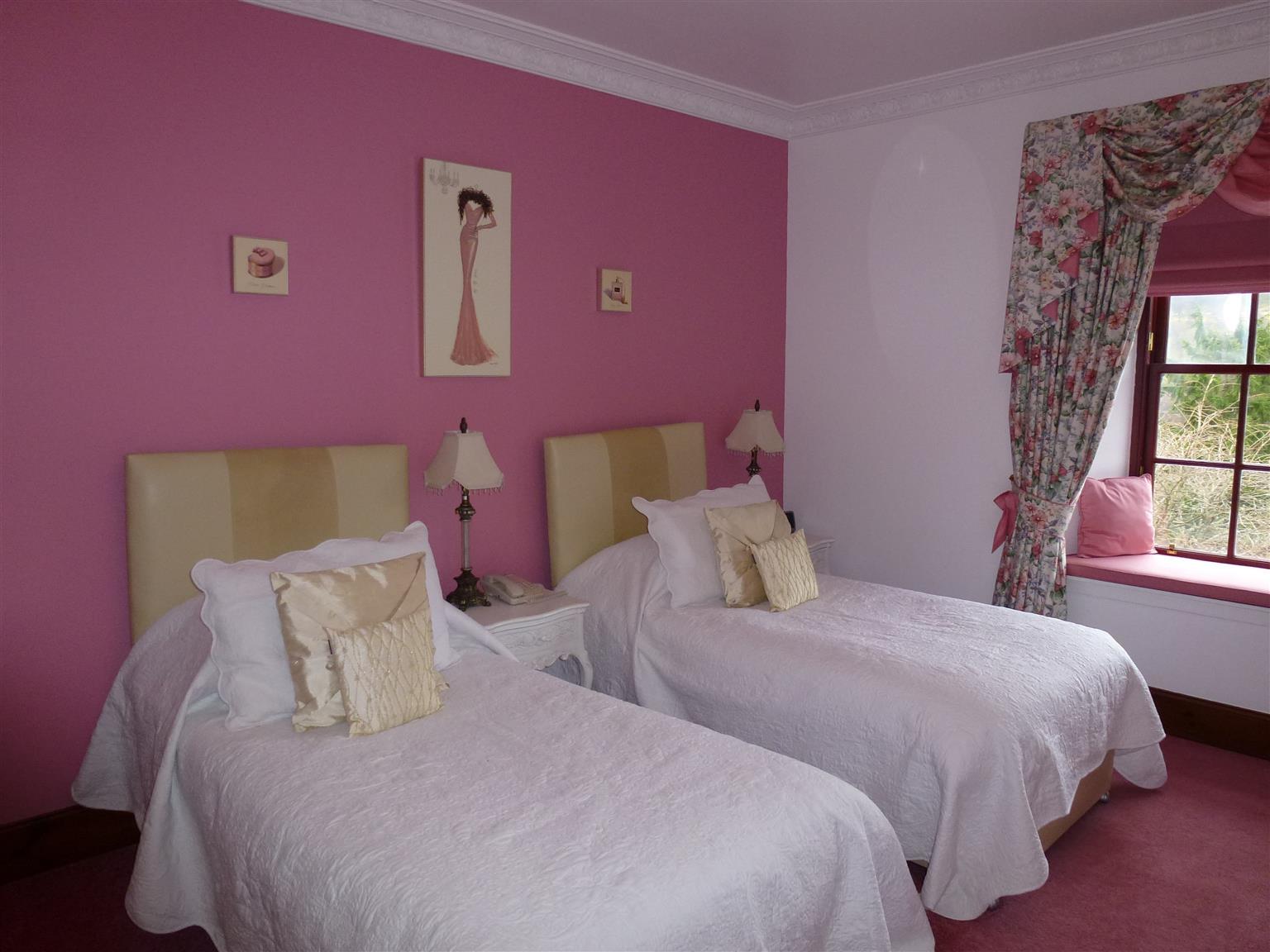 Glenspean Lodge Hotel Roybridge Habitación foto